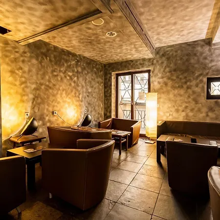 Hostel Henriettas Sleeping *