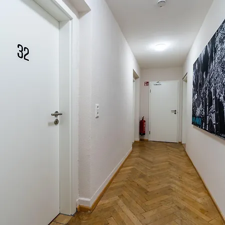 Henriettas Sleeping Hostel