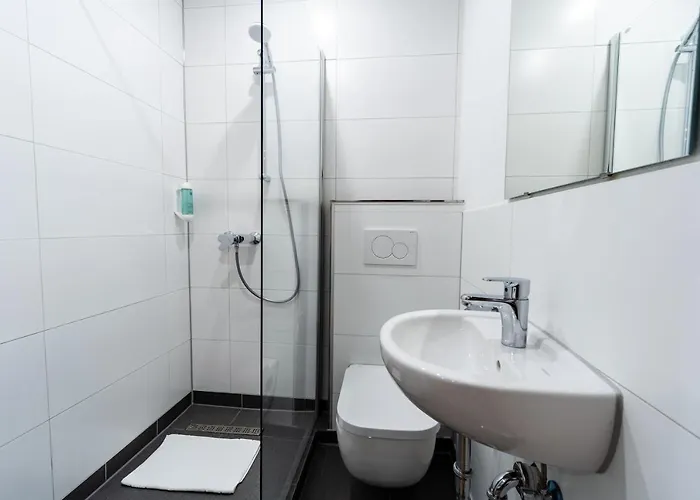 Henriettas Sleeping Hostel Ουλμ