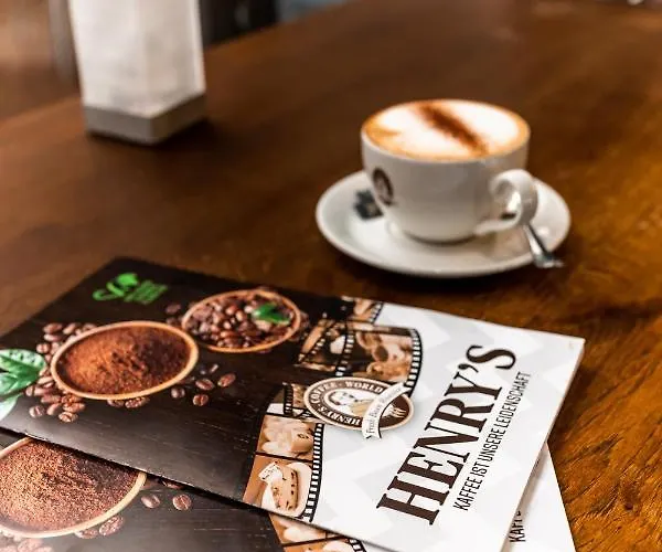 Hostel Henriettas Sleeping *