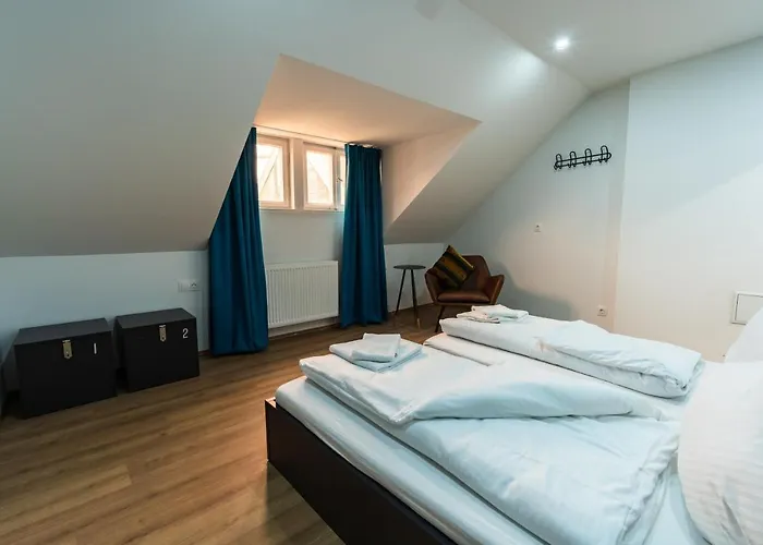 Henriettas Sleeping * Ουλμ