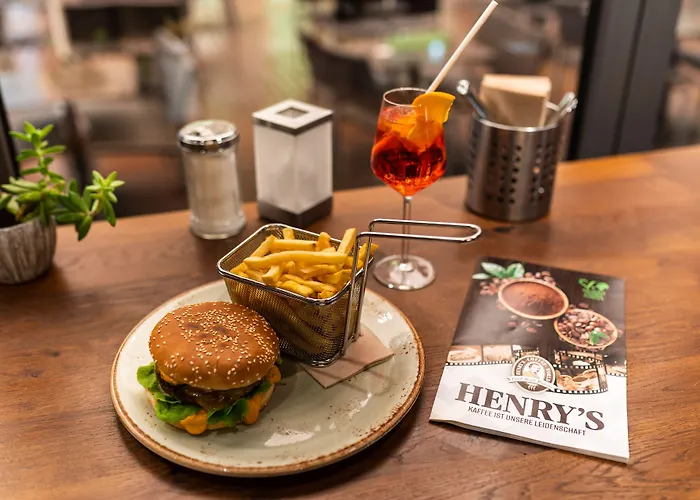 Henriettas Sleeping Hostel *