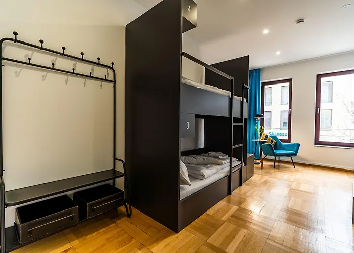 Henriettas Sleeping Hostel