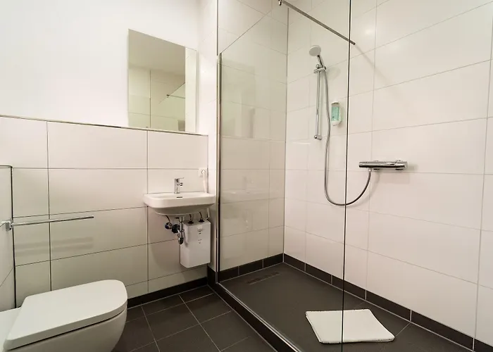 Henriettas Sleeping Hostel Ουλμ